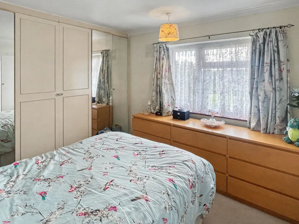 Hillary Road, High Wycombe HP13 7RW, photo 8