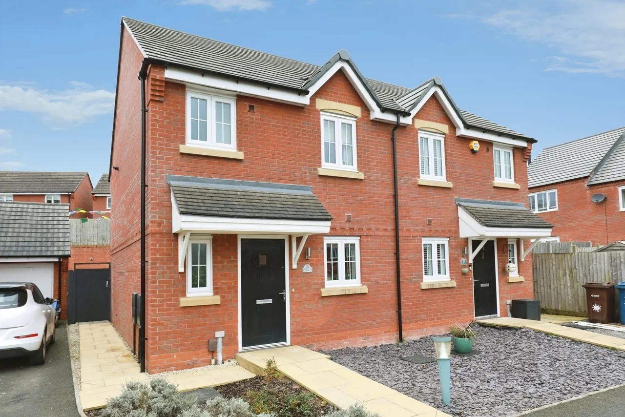 3 bed house for sale — Buttercup Croft, Marston, Stafford, Staffordshire, ST18