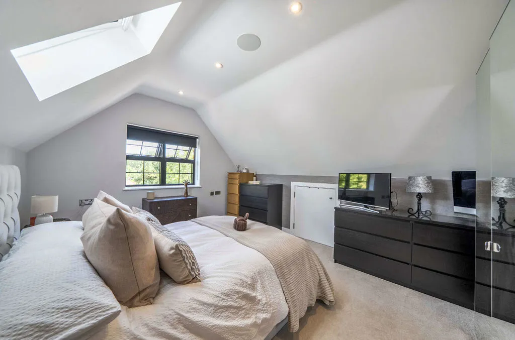 4 Church Road, Kenley CR8 5DU, photo 12