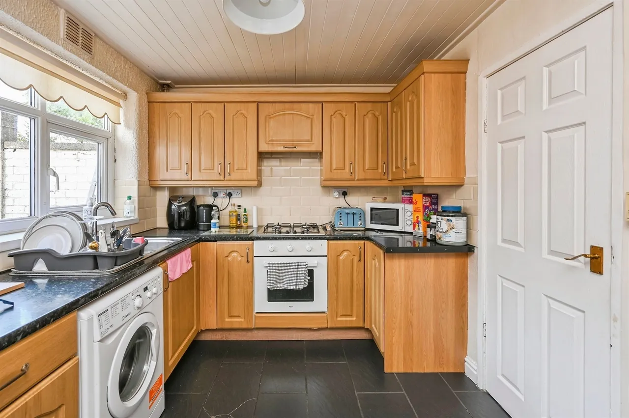 Alderfield Drive, Liverpool, L24, photo 3