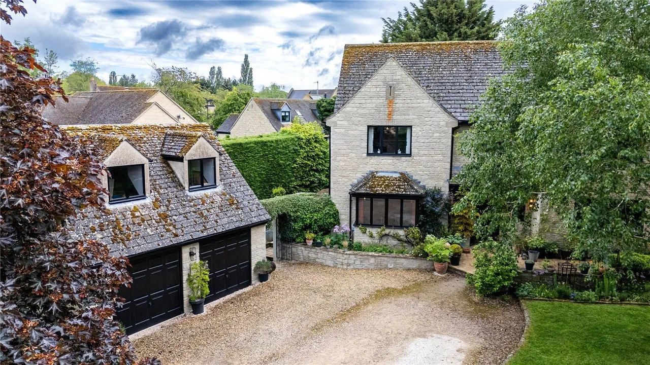 Mawles Lane, Shipton-under-Wychwood, OX7, photo 21