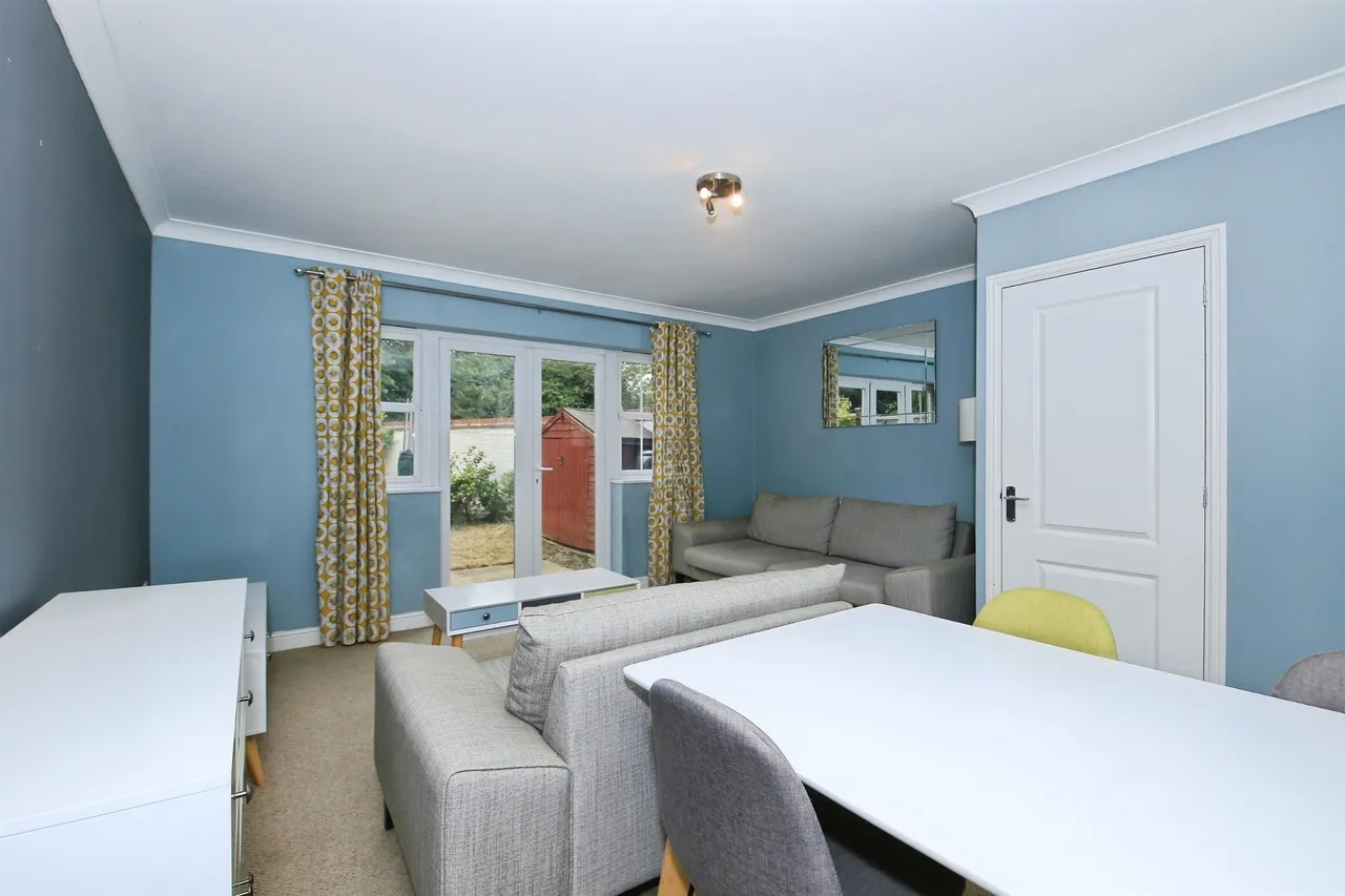Scott Drive, Yaxley, Peterborough, photo 5