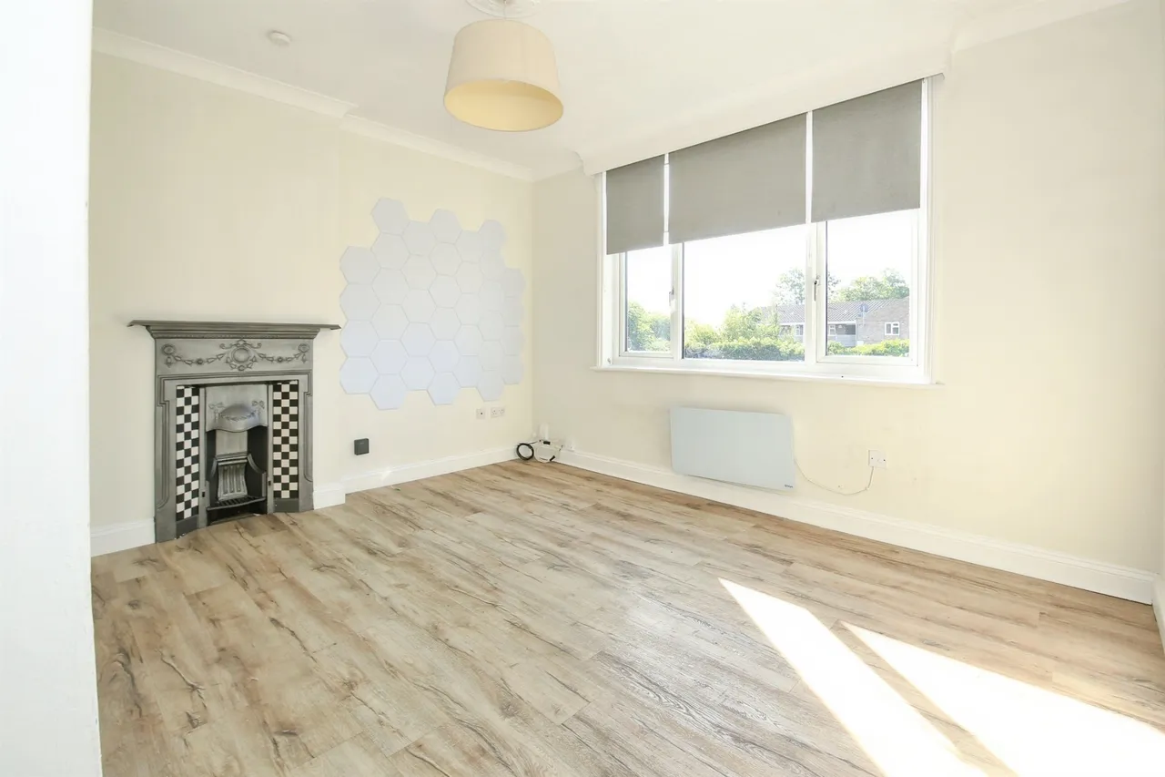 Oundle Road, Peterborough, photo 4