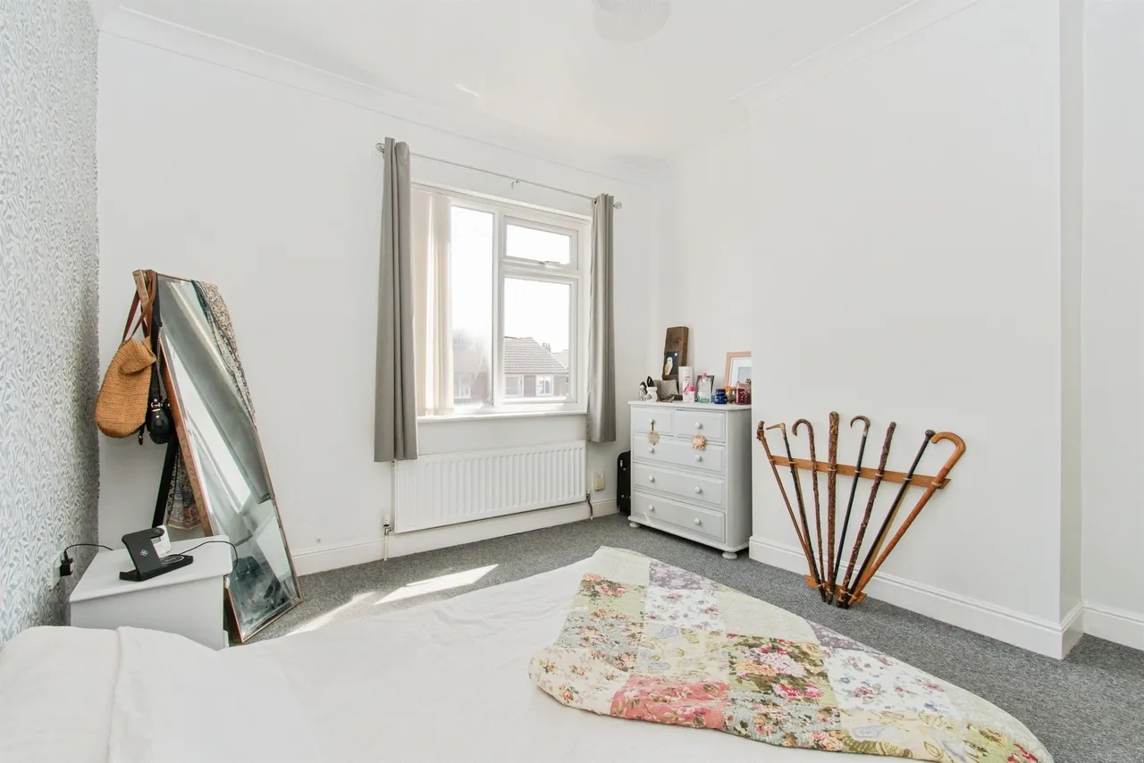 Ashton Road, CASTLEFORD, photo 9