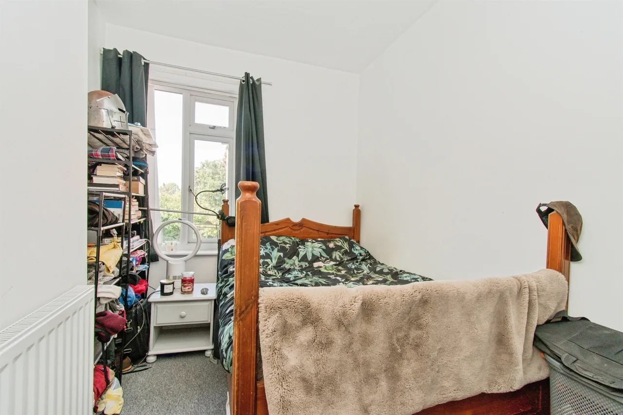 Ashton Road, CASTLEFORD, photo 10
