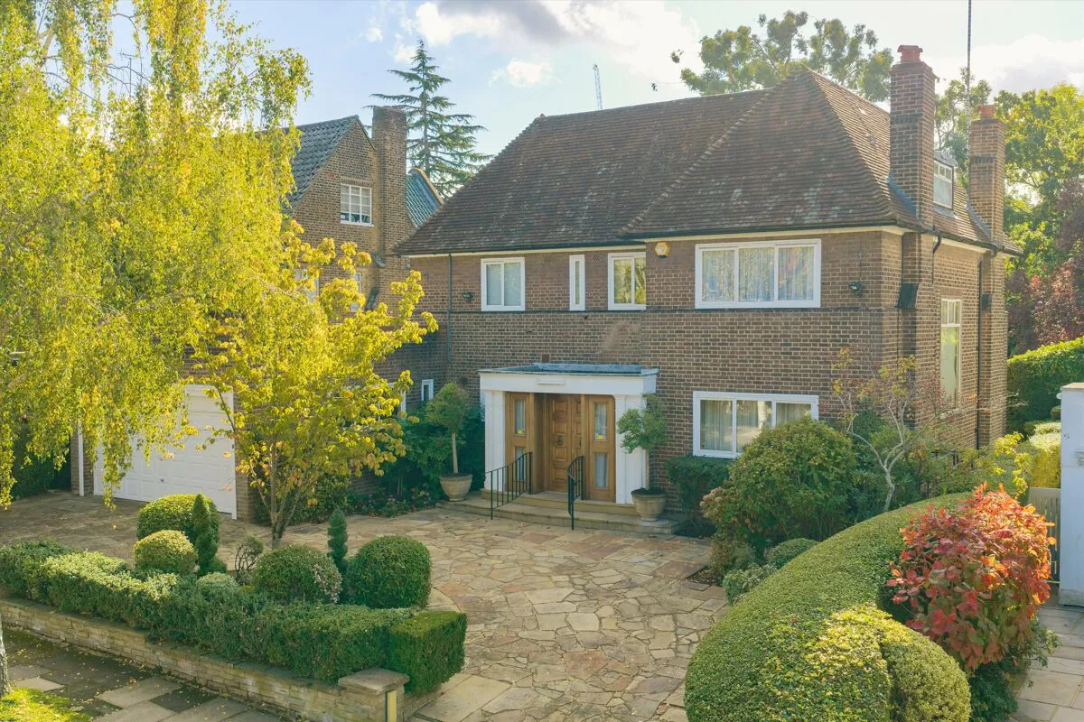5 bed house for sale, Neville Drive, London, N2