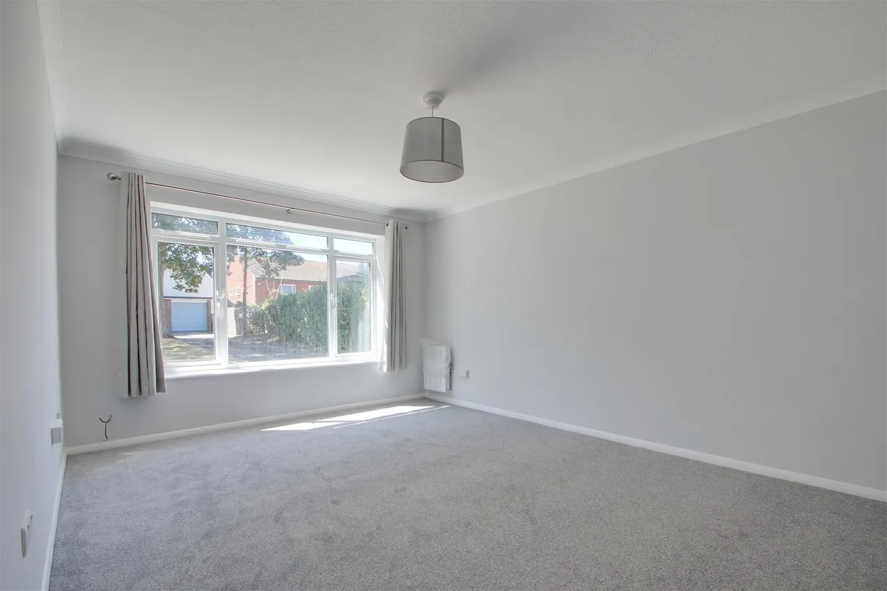 Victoria Road, Worthing, photo 3