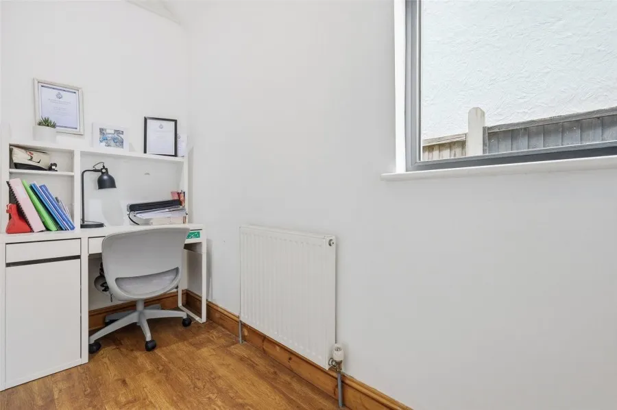 House Under Offer with 4 bedrooms in Elsenham, Bishop's Stortford, CM22, photo 24