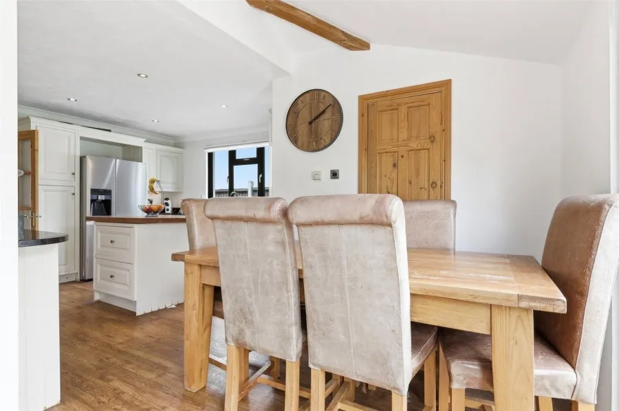 House Under Offer with 4 bedrooms in Elsenham, Bishop's Stortford, CM22, photo 16