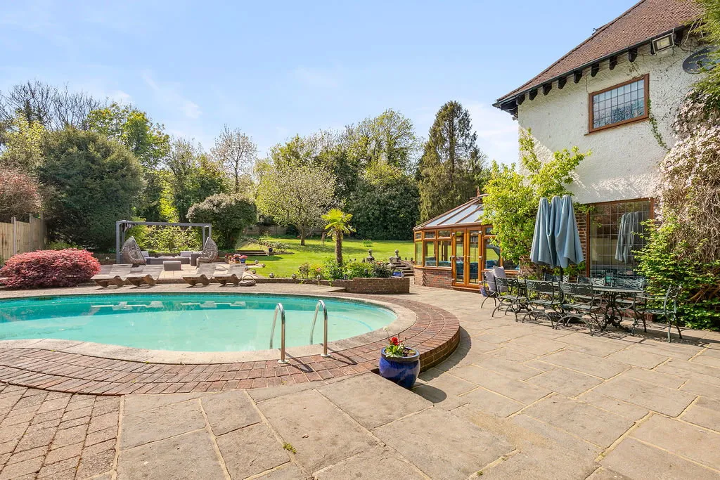 The Avenue, Whyteleafe, CR3 0AQ, photo 6