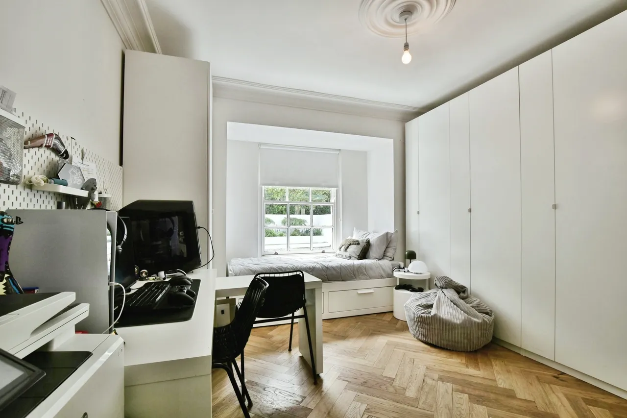 Browns Lane, Wilmslow, photo 13