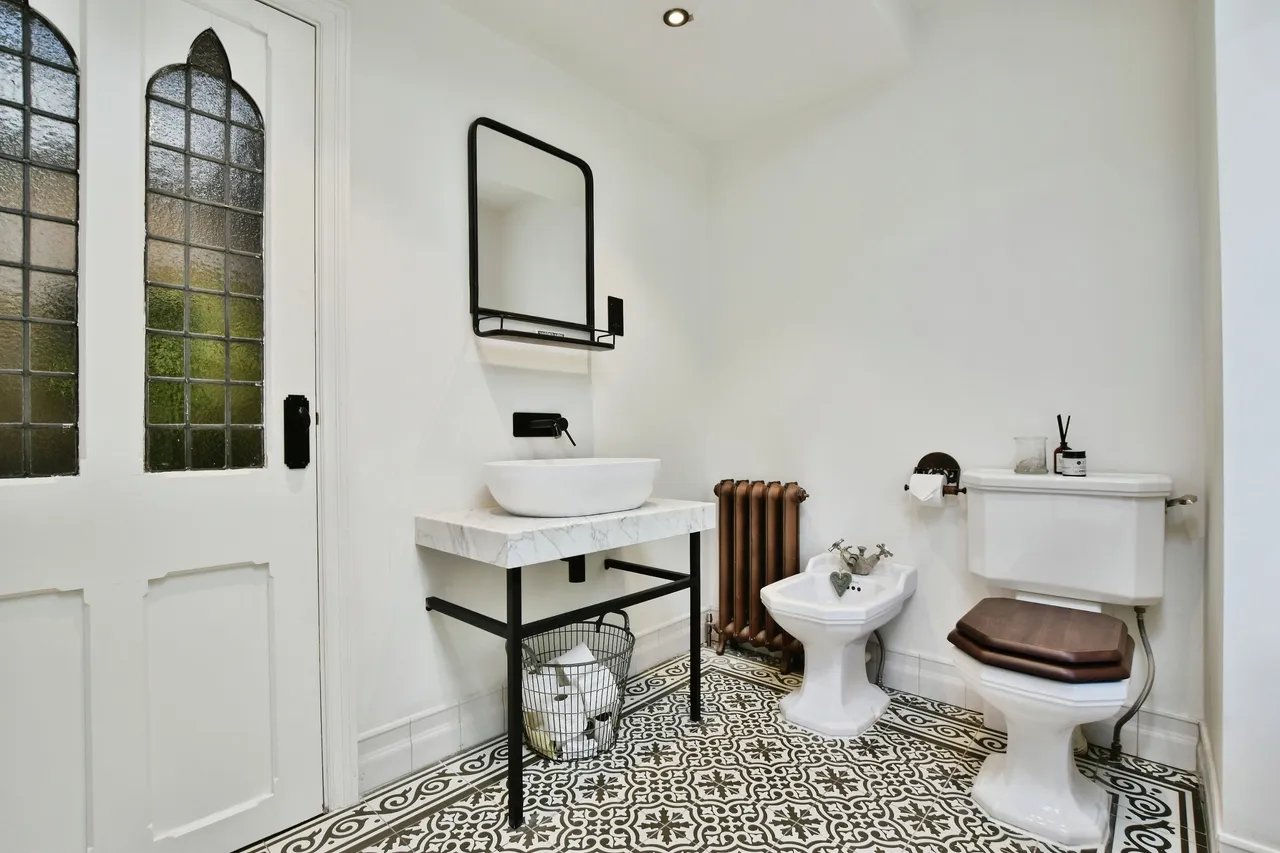 Browns Lane, Wilmslow, photo 12