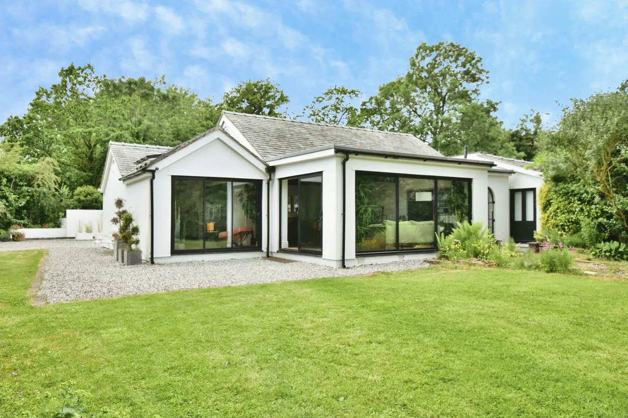 Browns Lane, Wilmslow, photo 19