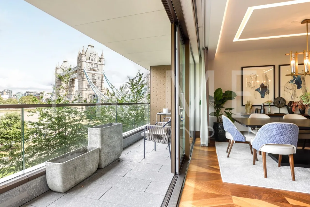 Crown Square, One Tower Bridge, SE1, photo 2