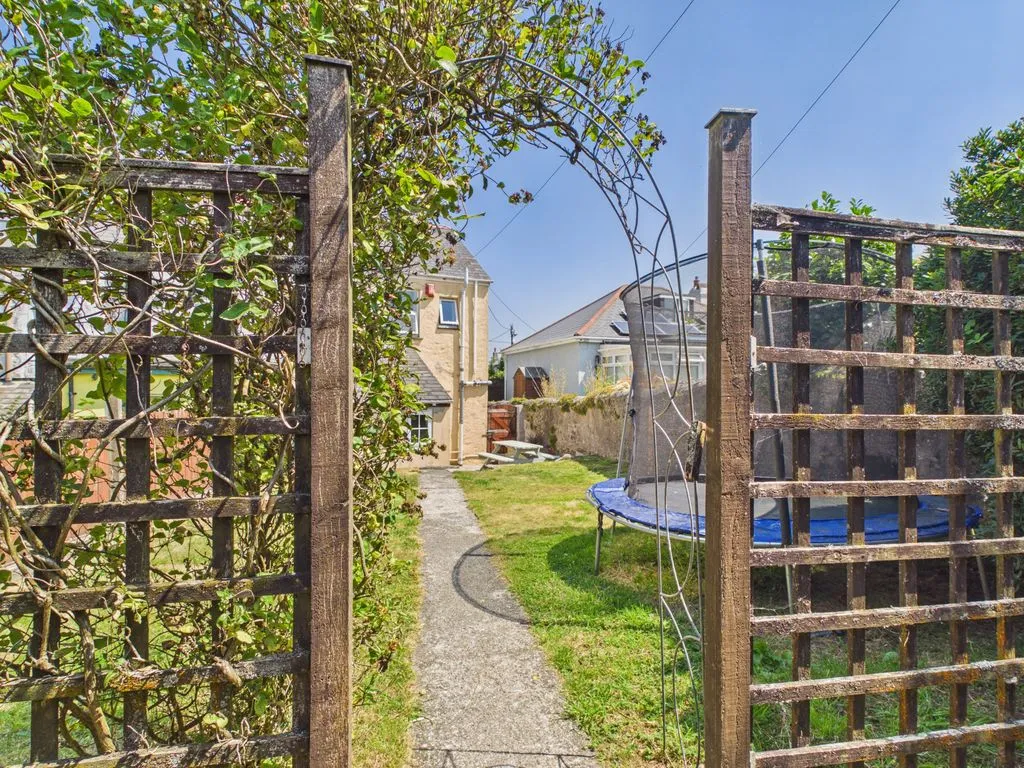 Barncoose Lane Illogan Highway, Redruth, photo 12
