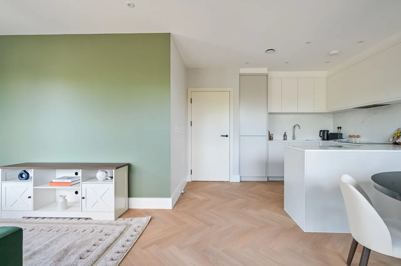 Flat 2, 42 Lynton Road, London, photo 6