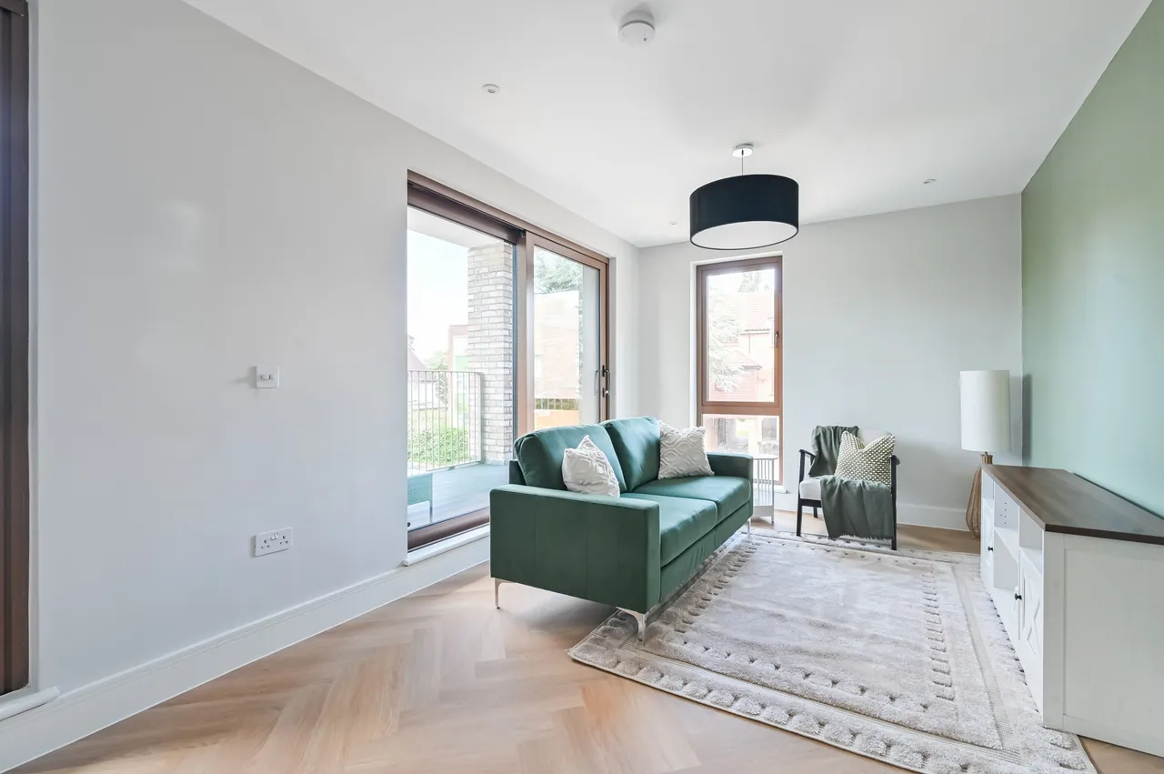 Flat 2, 42 Lynton Road, London, photo 7