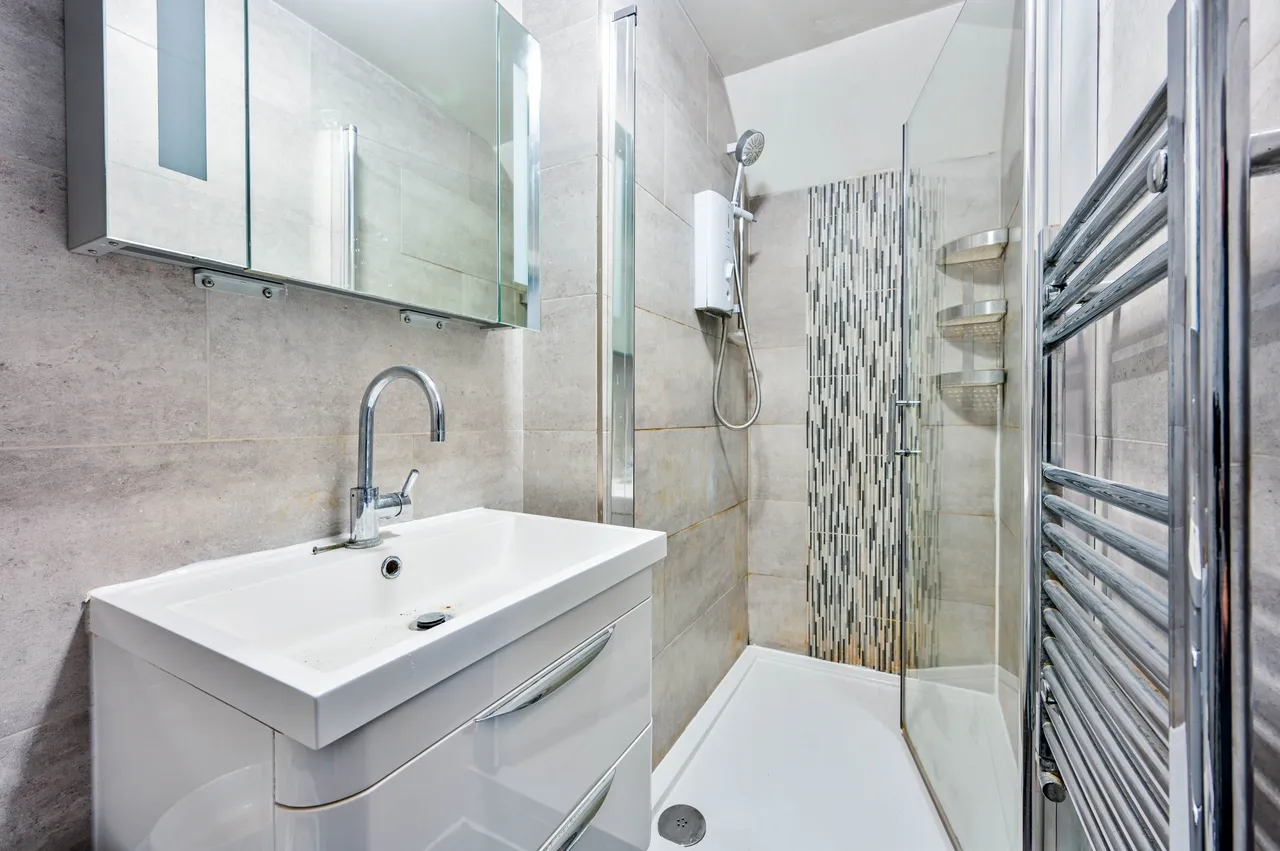 136a Summer Road, Thames Ditton, photo 6