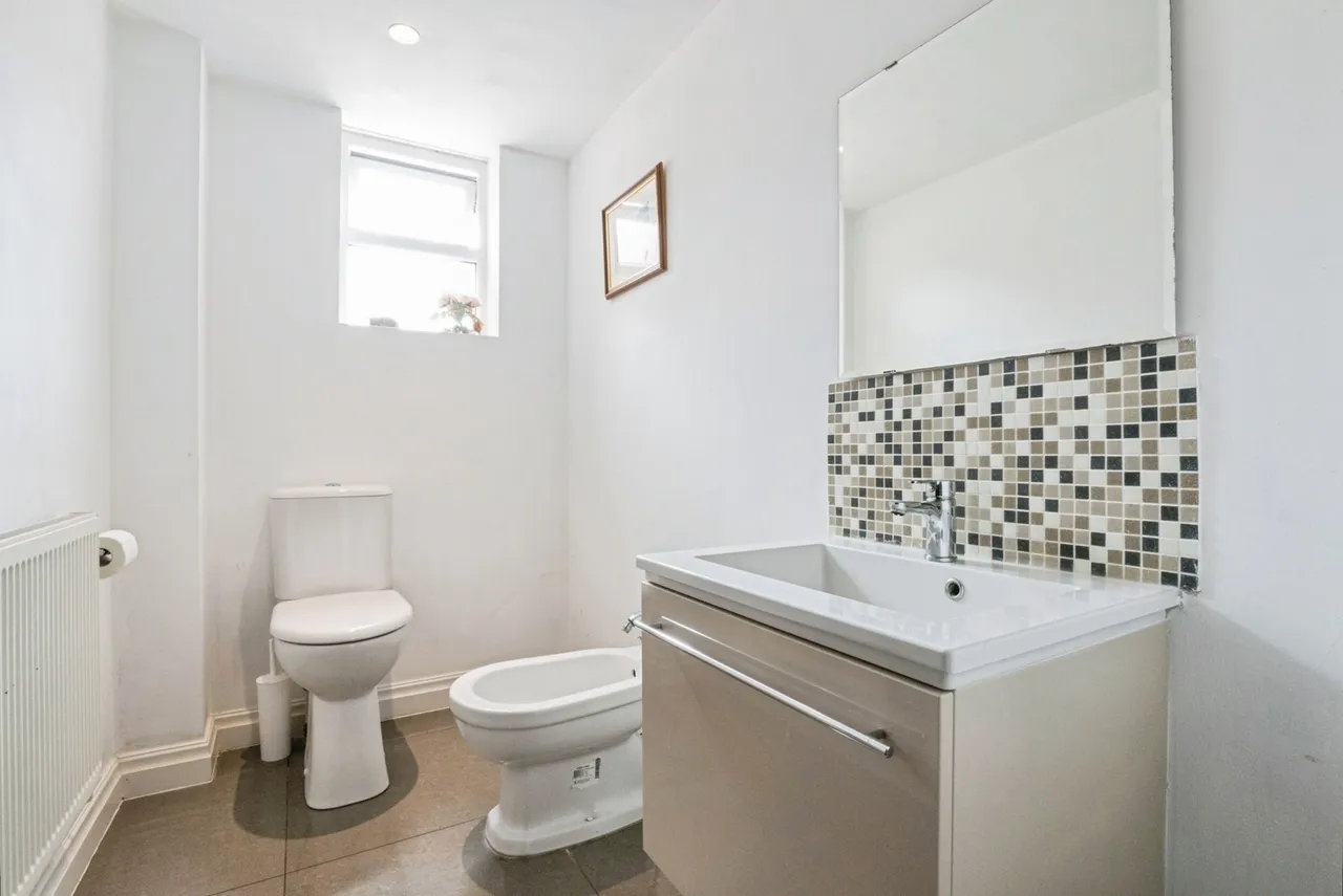 St. Annes Road East, Lytham St. Annes, FY8, photo 14
