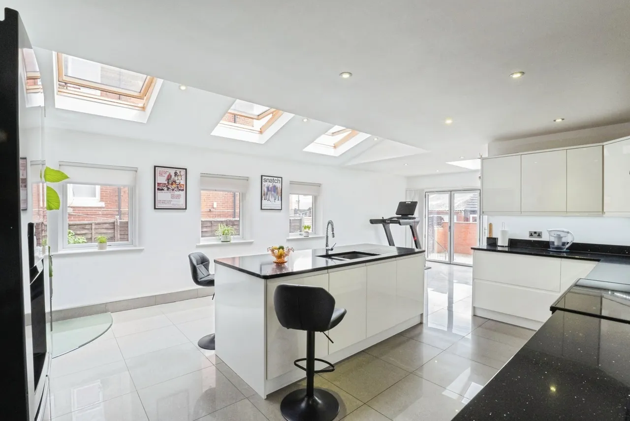 St. Annes Road East, Lytham St. Annes, FY8, photo 11