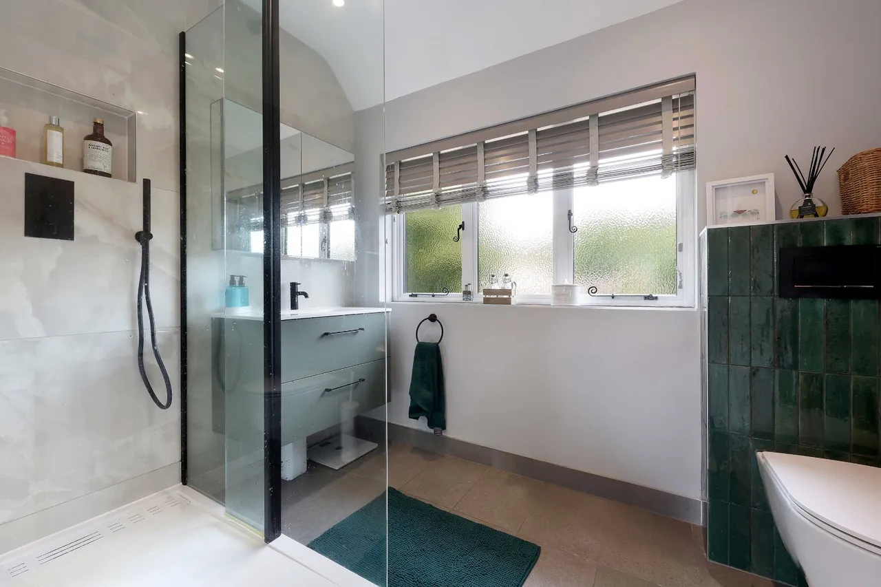 Hazlemere Road, Penn, HP10, photo 11