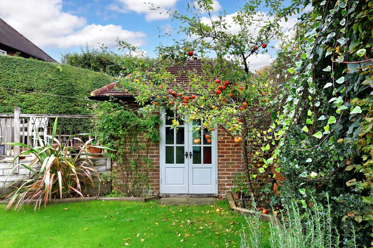 Hazlemere Road, Penn, HP10, photo 20