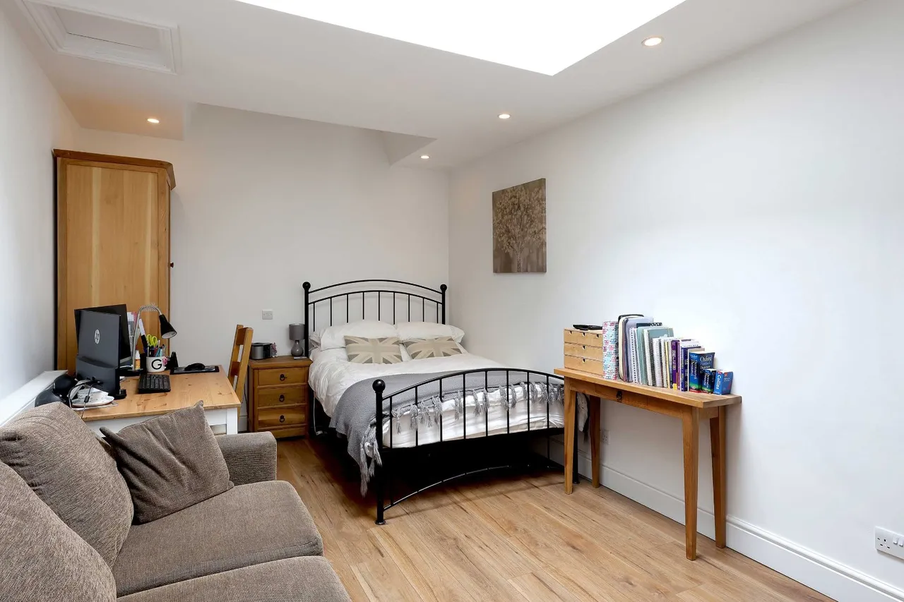 Hazlemere Road, Penn, HP10, photo 15