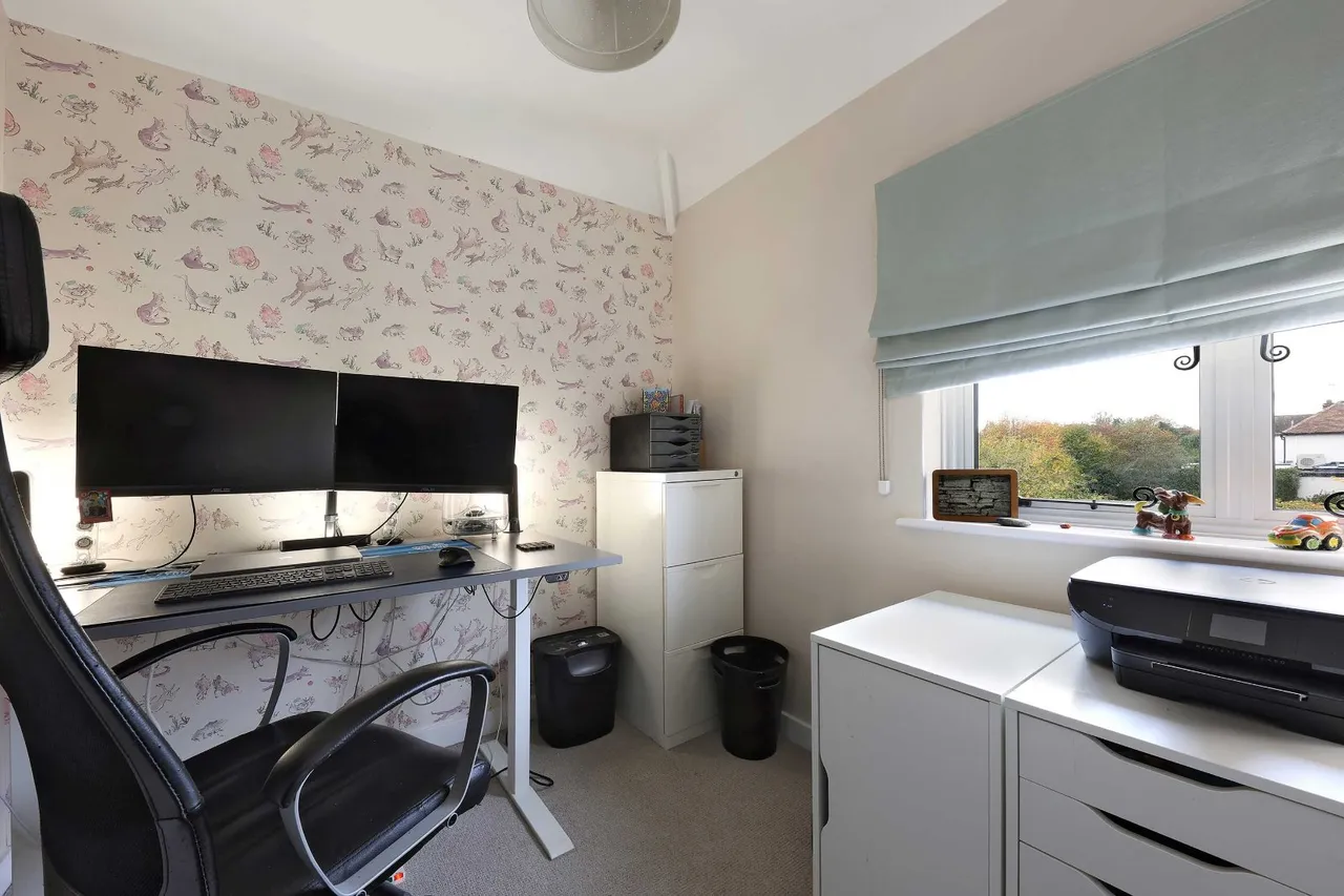 Hazlemere Road, Penn, HP10, photo 8