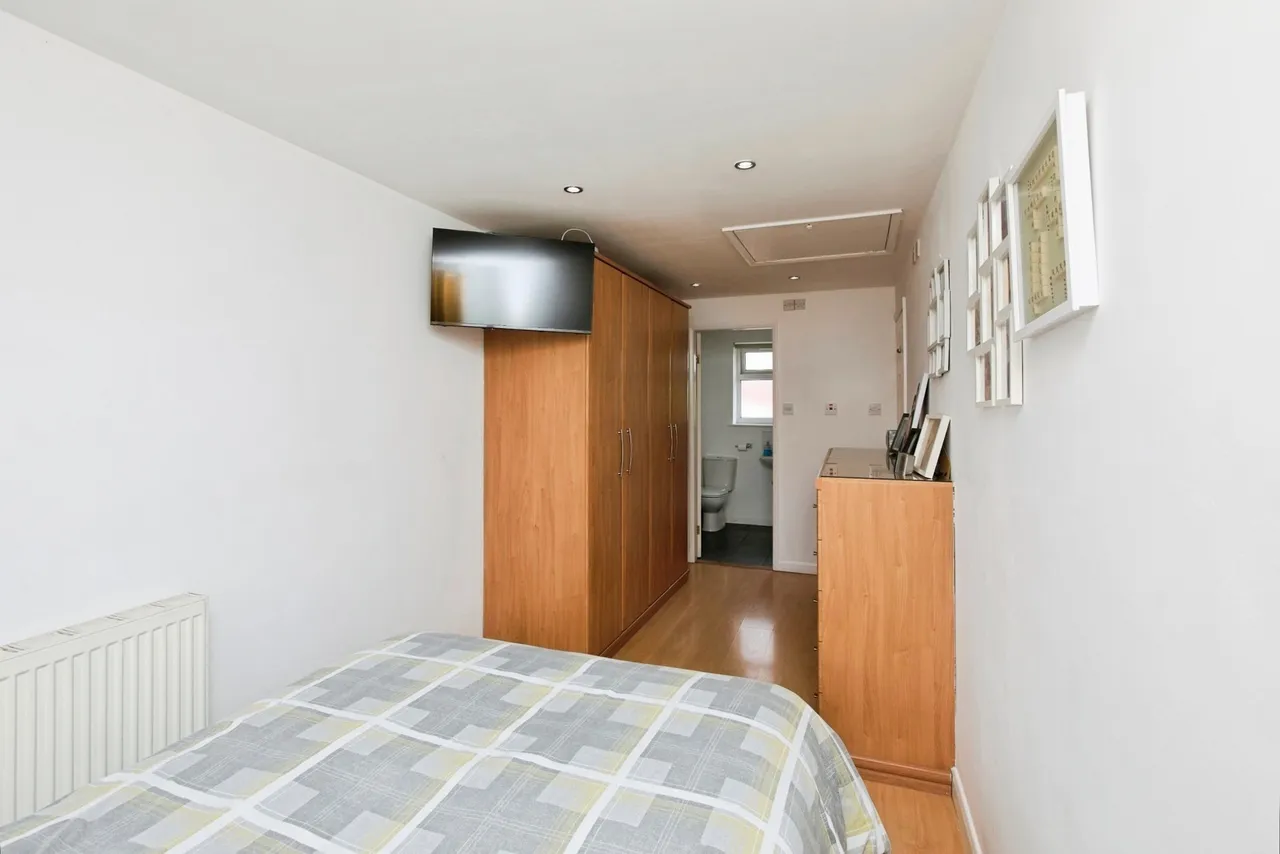 Collingwood Road, Long Eaton, NG10, photo 12