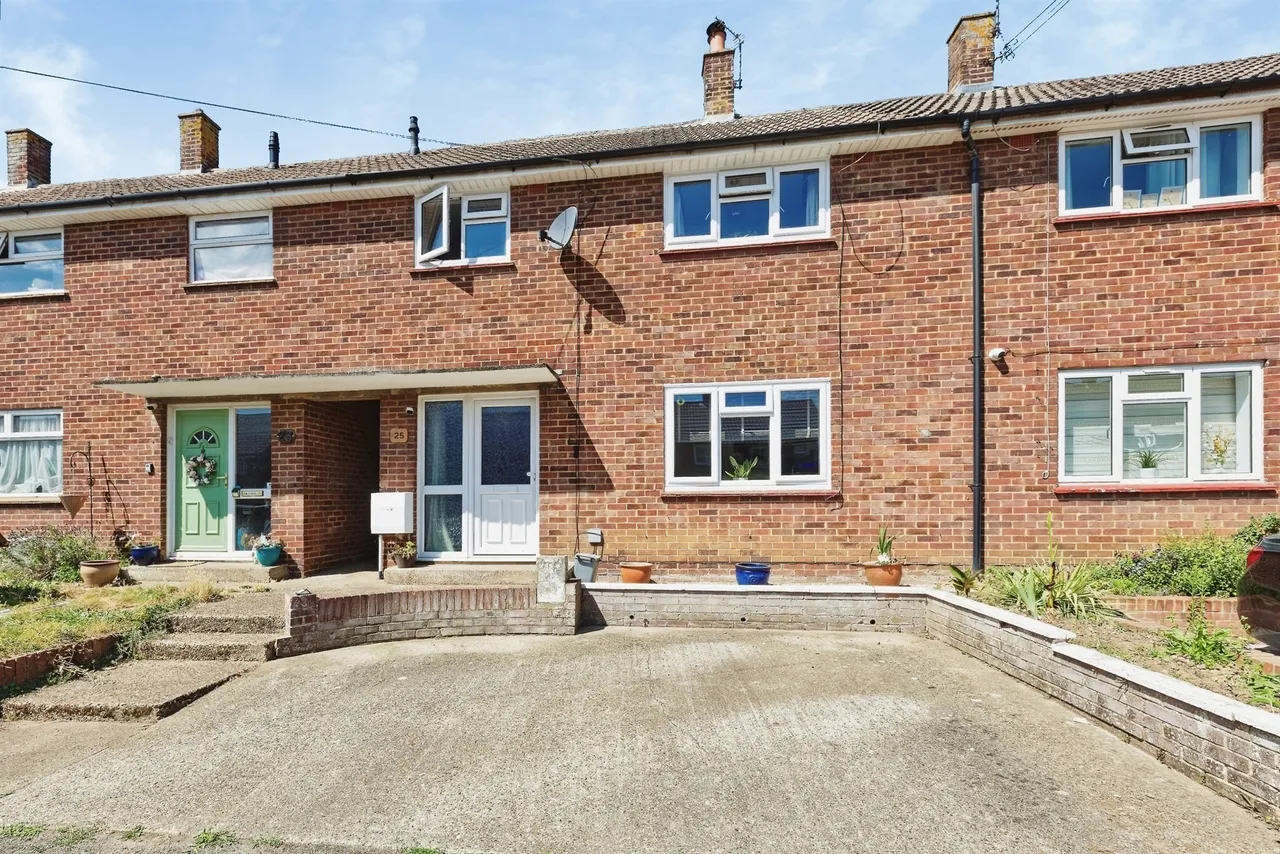 3 bed house for sale — Shipman Avenue, Canterbury