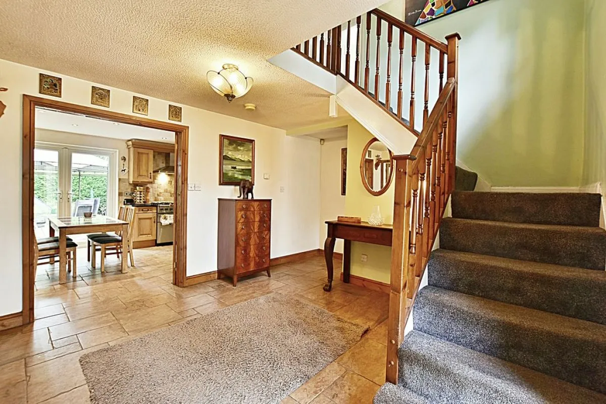 Sycamore Crescent, Doddington Park, photo 5