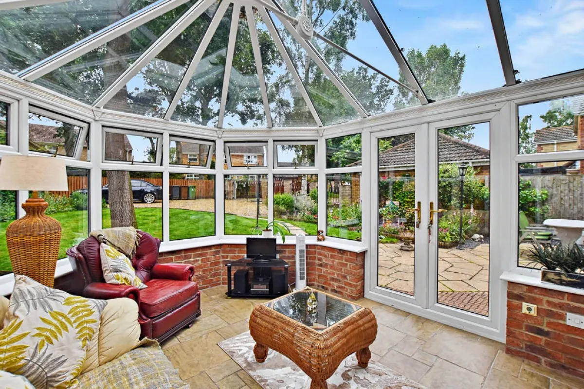 Sycamore Crescent, Doddington Park, photo 21