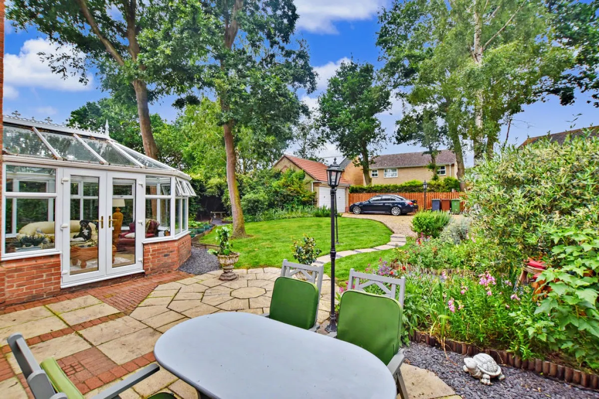 Sycamore Crescent, Doddington Park, photo 26