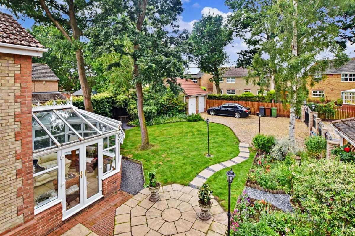 Sycamore Crescent, Doddington Park, photo 22