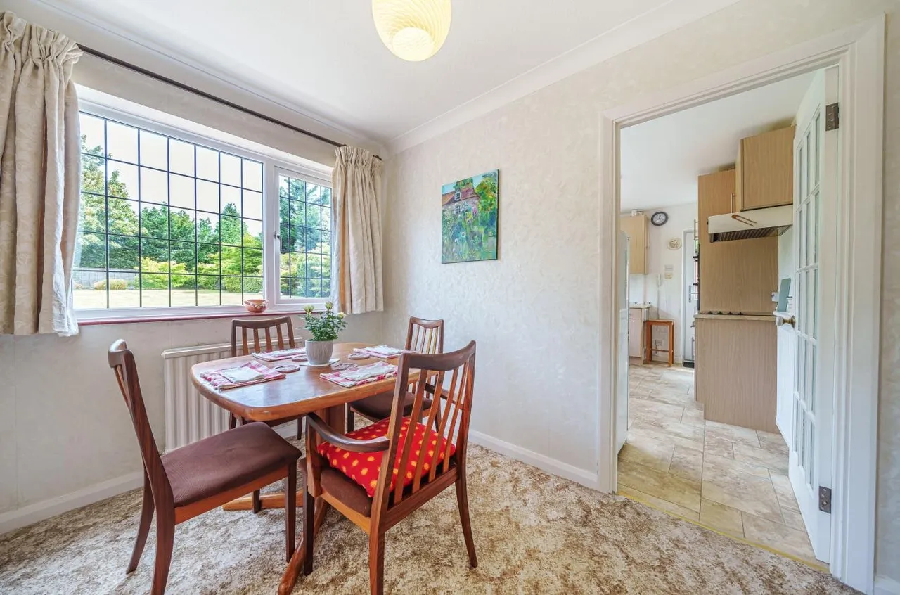 Sandy Lane, Cheam, SM2 7NU, photo 4