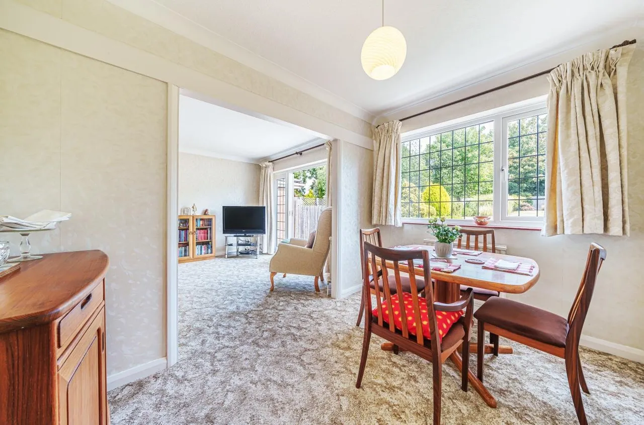 Sandy Lane, Cheam, SM2 7NU, photo 5