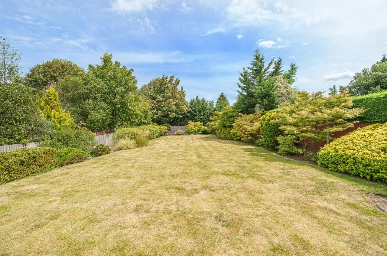 Sandy Lane, Cheam, SM2 7NU, photo 9