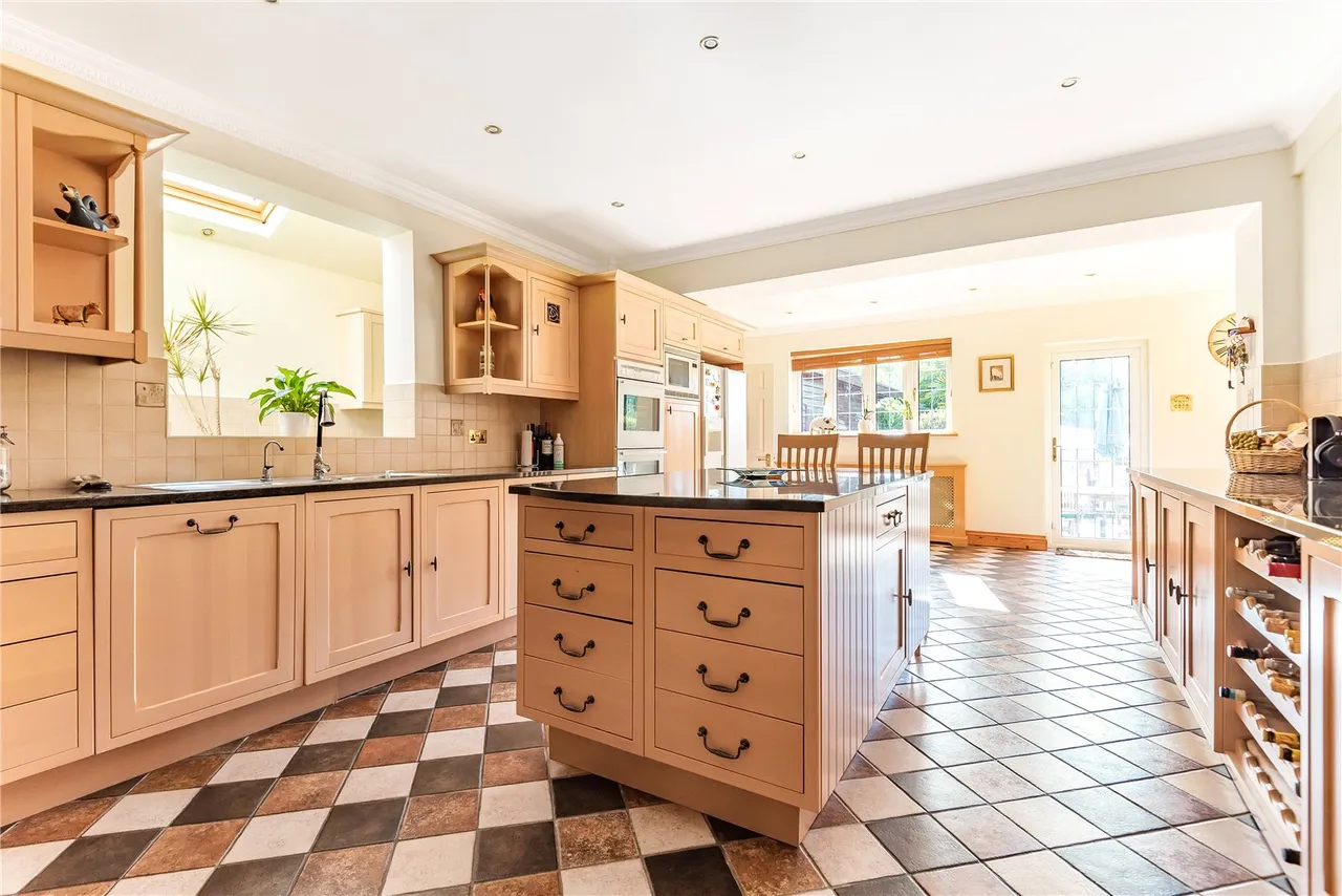 Cockfosters Road, Hadley Wood, EN4 0JS, photo 9
