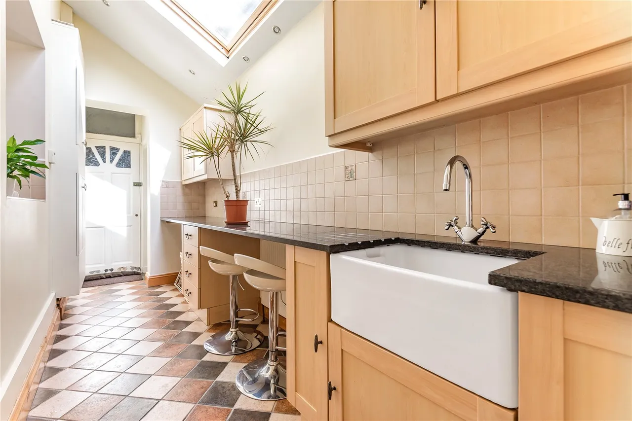 Cockfosters Road, Hadley Wood, EN4 0JS, photo 11