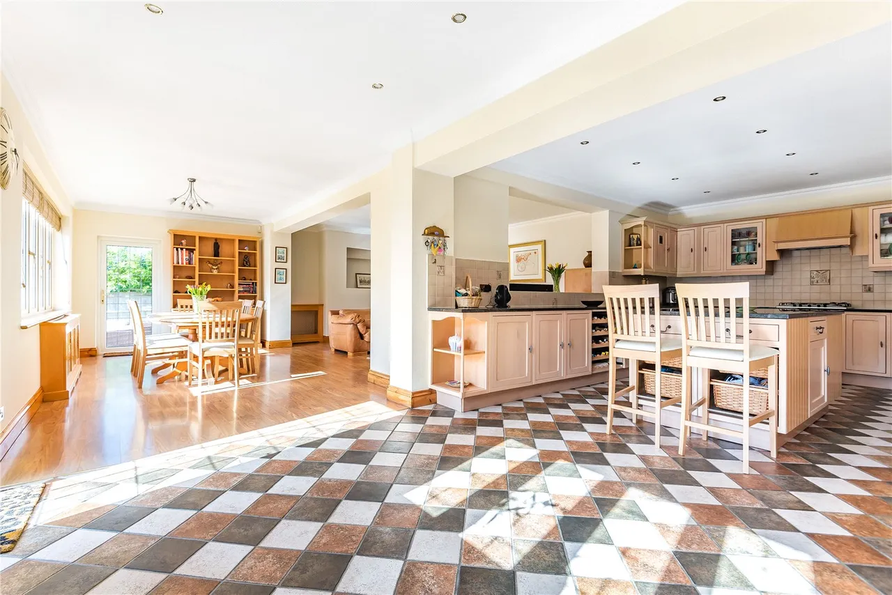 Cockfosters Road, Hadley Wood, EN4 0JS, photo 8