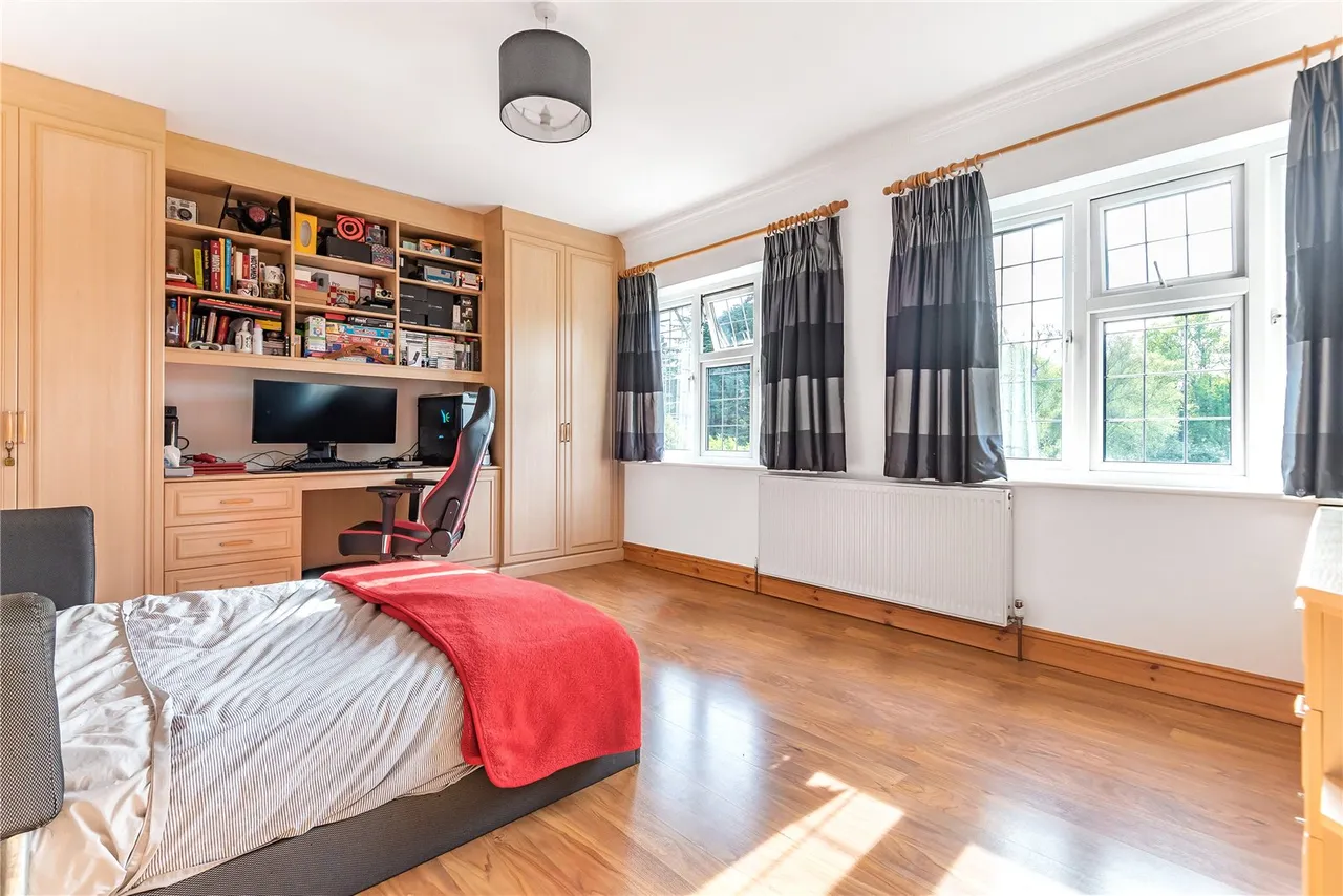 Cockfosters Road, Hadley Wood, EN4 0JS, photo 18