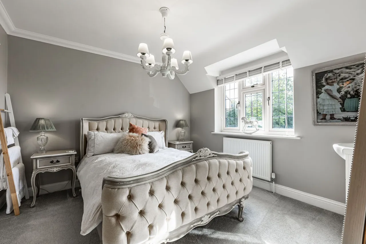 Impressive Four Bedroom Detached Home, photo 17