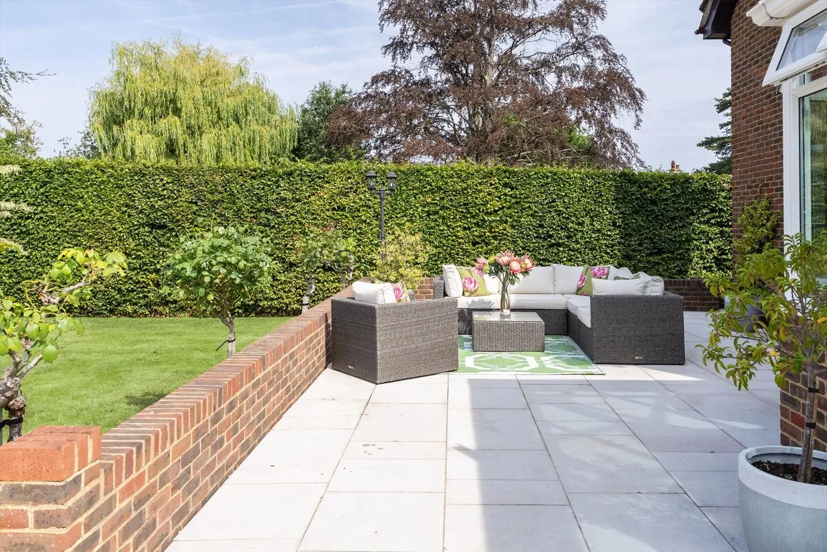 Norrels Drive, East Horsley, KT24, photo 26
