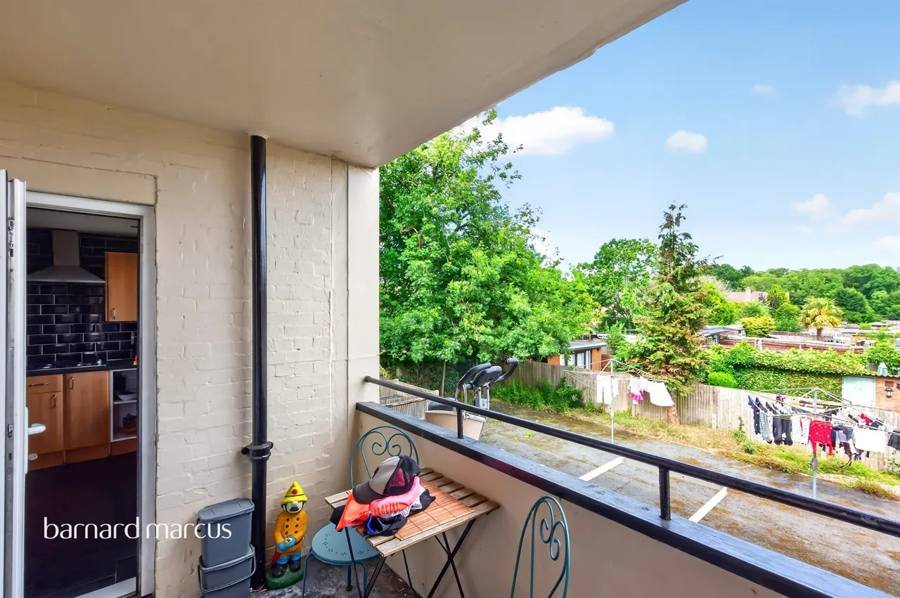 Merefield Gardens, Tadworth, photo 8