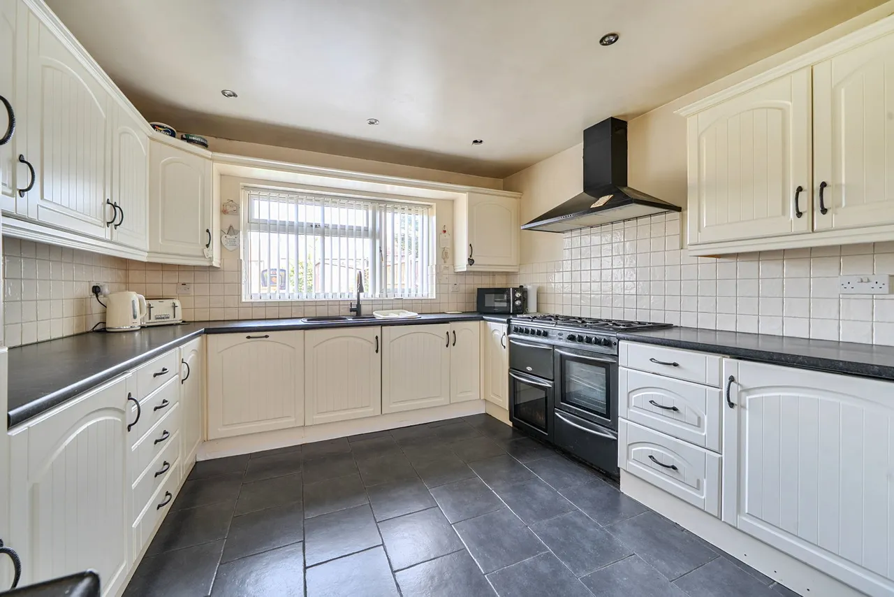 Grafton Road, Oldbury, B68, photo 8
