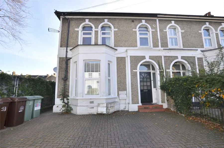 1 bed flat to rent, Elgin Road, SM6