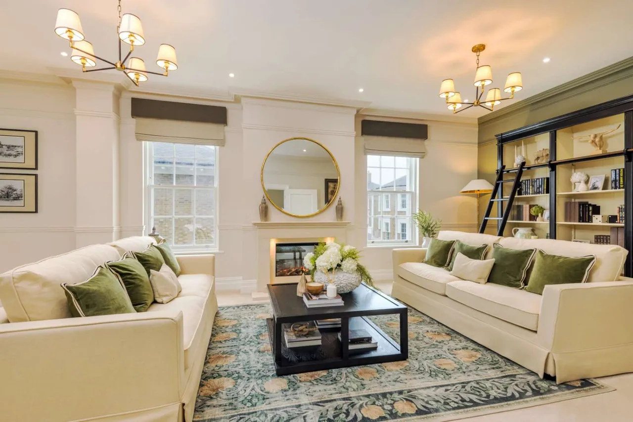 Empyrean, Peninsula View & Halstock Place, Halstock Street, Poundbury, Dorchester, DT1 3FW, photo 8