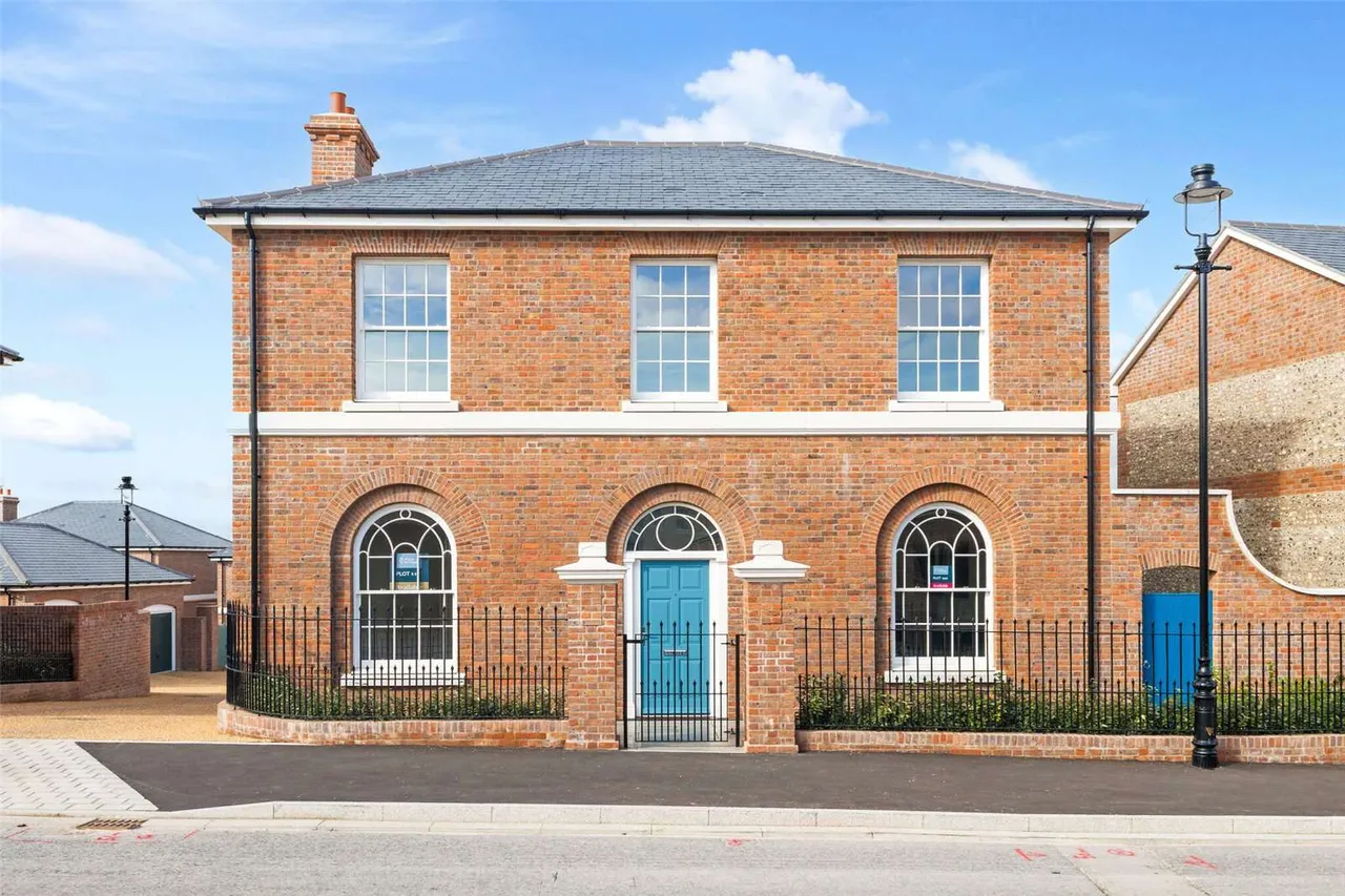 Empyrean, Peninsula View & Halstock Place, Halstock Street, Poundbury, Dorchester, DT1 3FW, photo 4