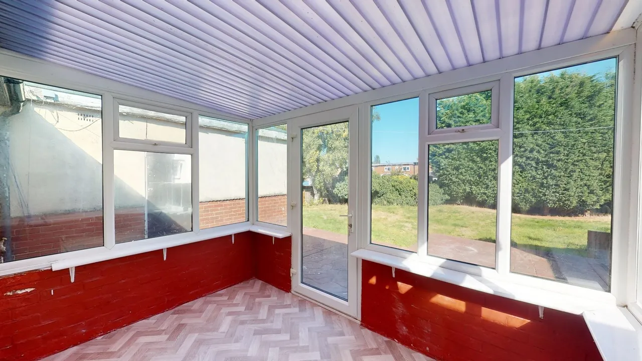Wrekin Drive, Wrekin Drive, Donnington TF2 8DP, photo 3