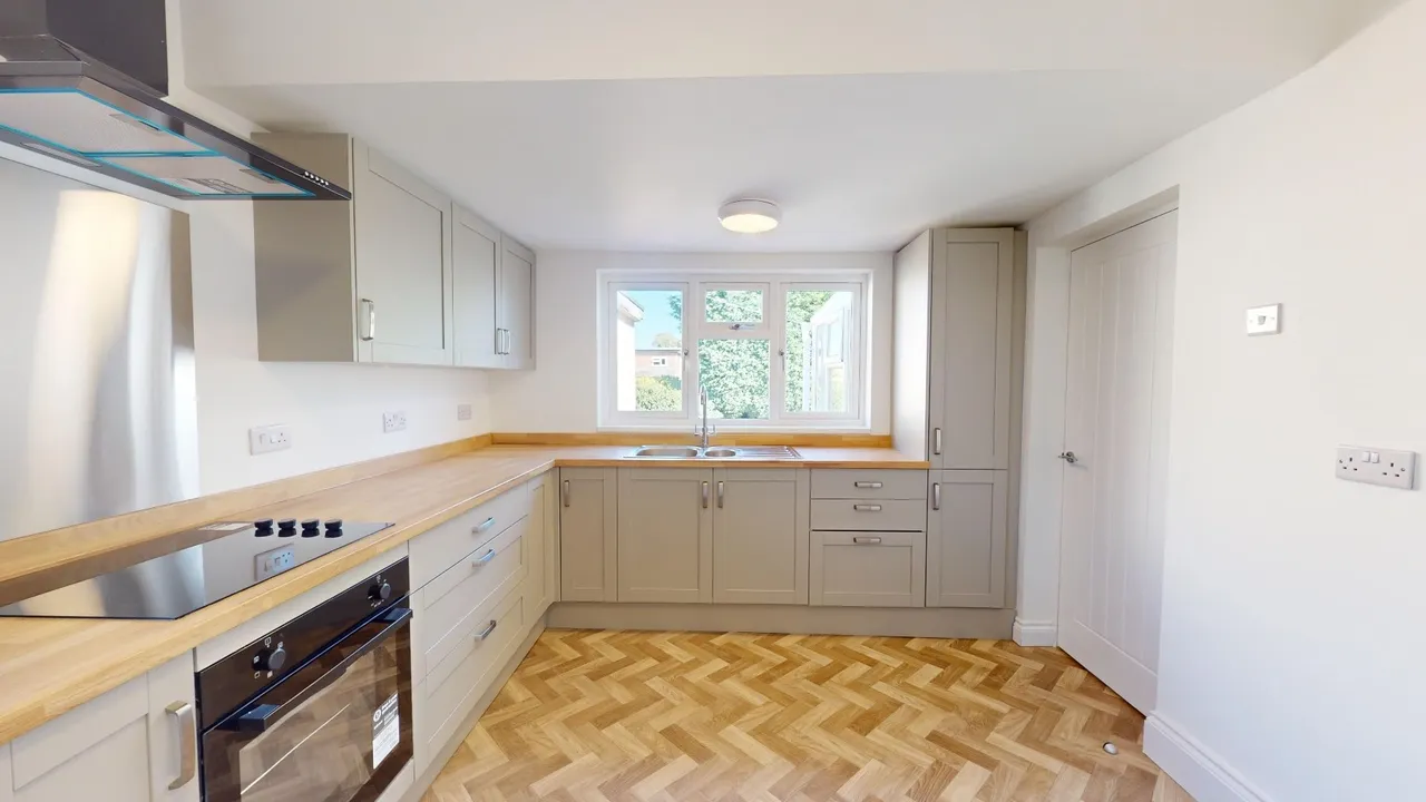 Wrekin Drive, Wrekin Drive, Donnington TF2 8DP, photo 5